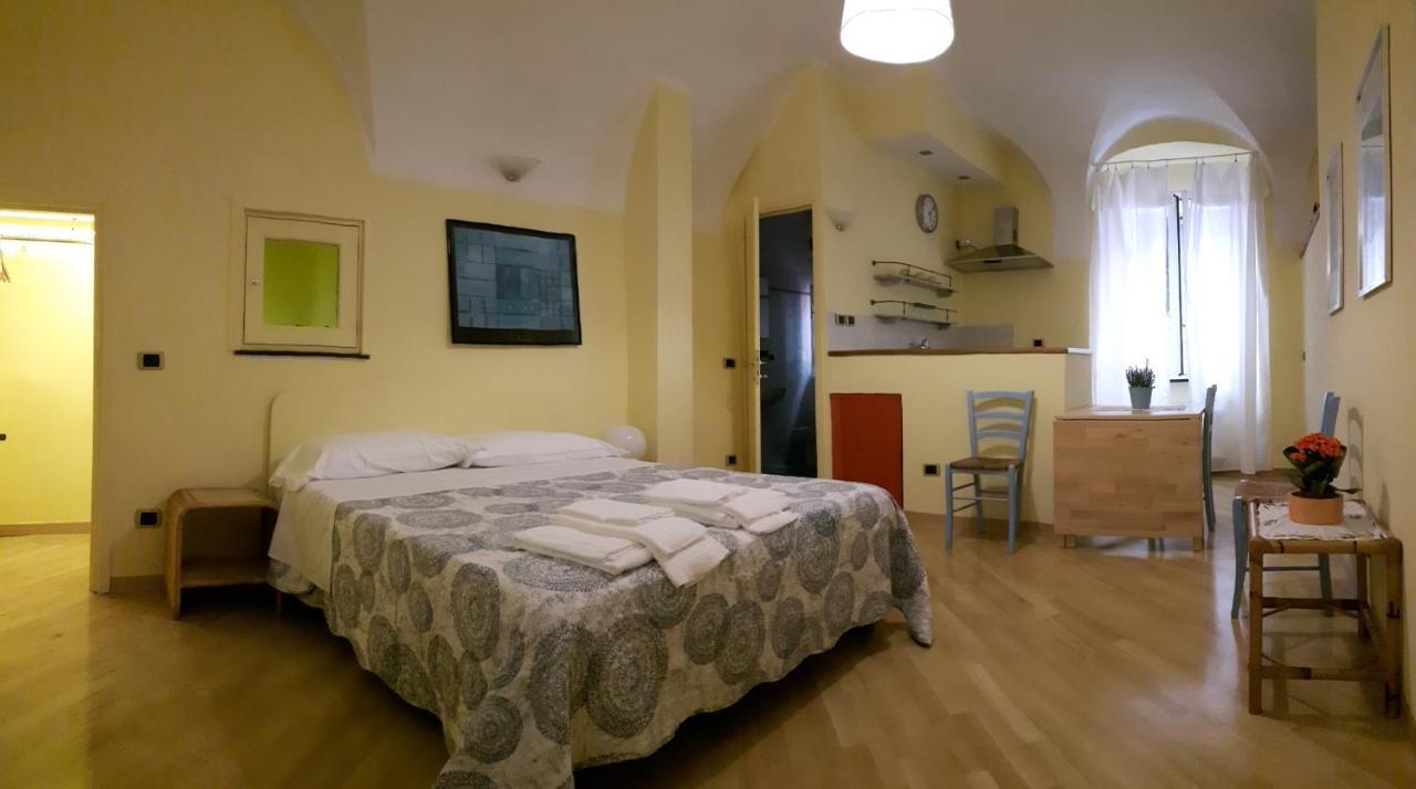 Maè Albenga Suites Esterno foto