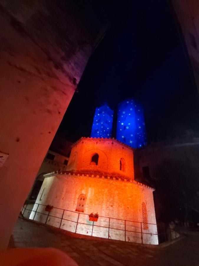 Maè Albenga Suites Esterno foto