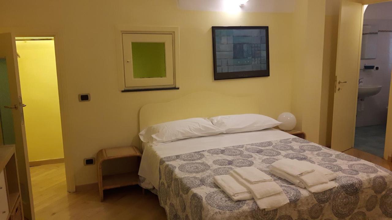 Maè Albenga Suites Esterno foto