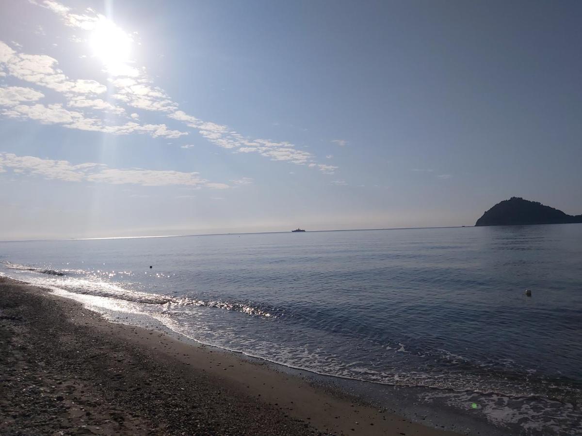 Maè Albenga Suites Esterno foto