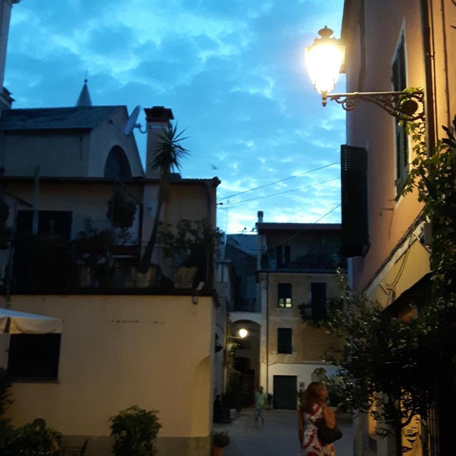 Maè Albenga Suites Esterno foto
