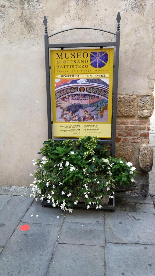 Maè Albenga Suites Esterno foto